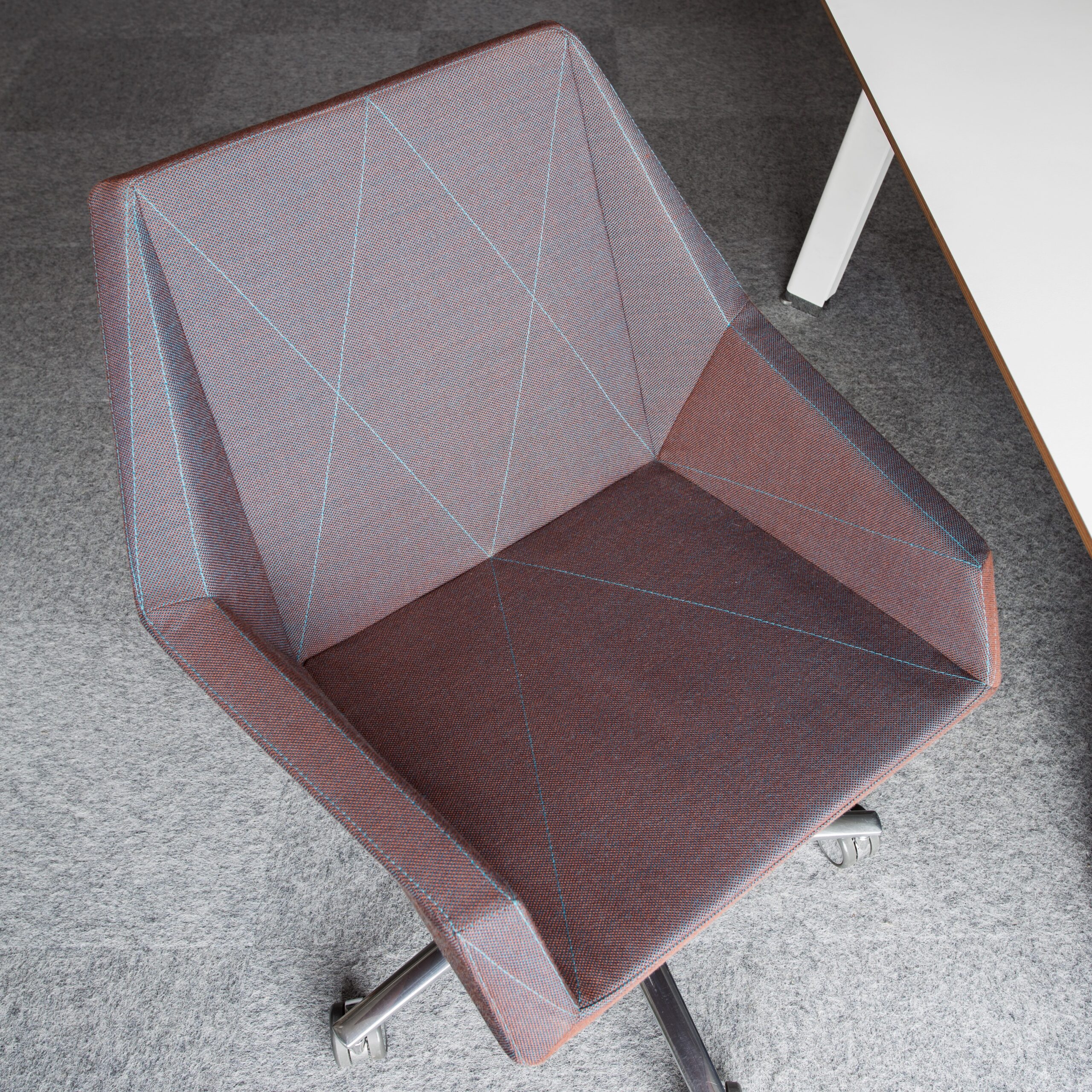 PRISM_chair_four_legs_base_ambient_2